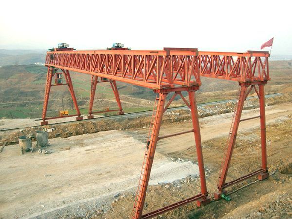 提梁機(jī)工作需要滿足的要求